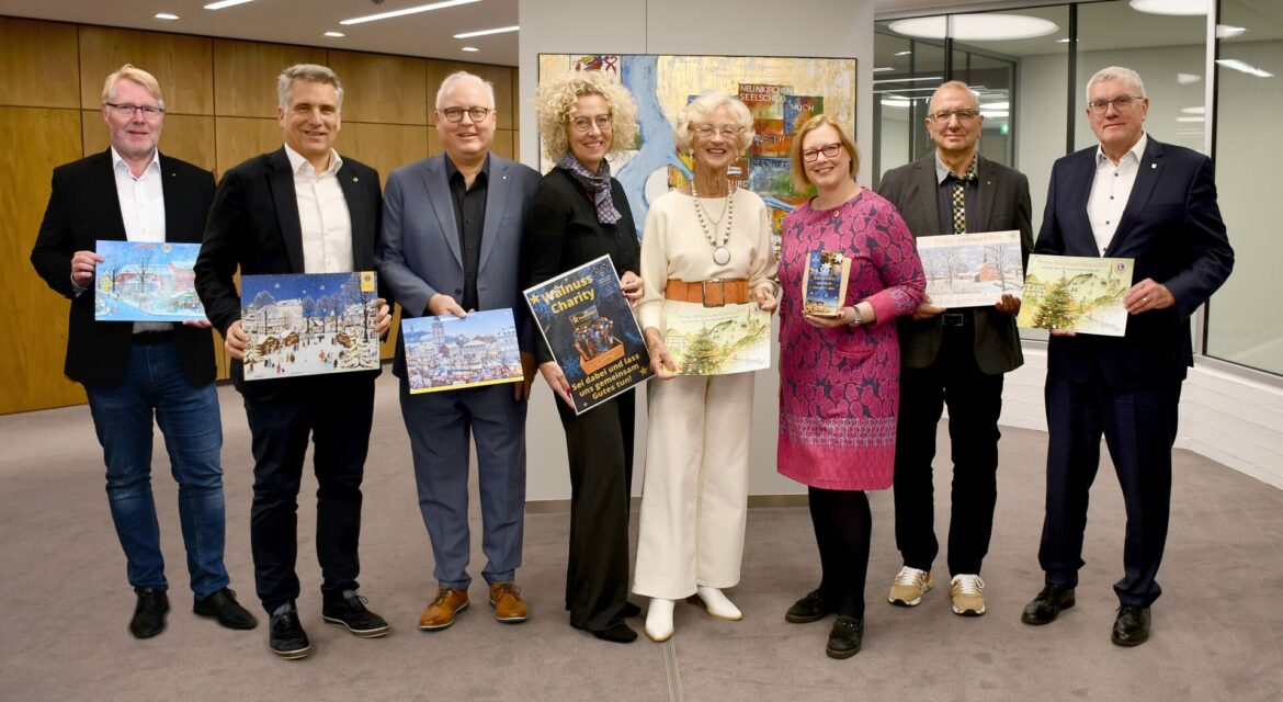 Adventskalender und Walnüsse für einen guten Zweck